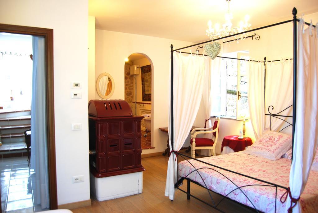 B&B H.M. Sonnino Екстериор снимка